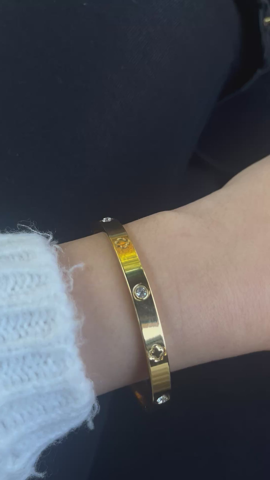 Clover Diamond Bangle